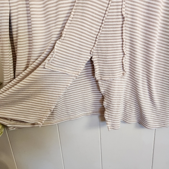 1.4.3 Story Beige Stripe Ribbed Long Sleeve Lagenlook Cut-Out Casual Minimalist - Picture 5 of 10